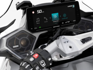 BMW R 1300 RT 2025 Basic Alpine White 3 dashboard