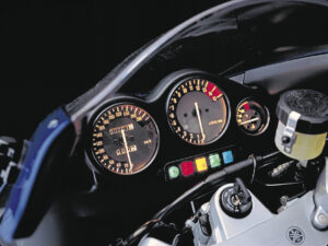 Yamaha YZF600R Thundercat 2002 blue dashboard