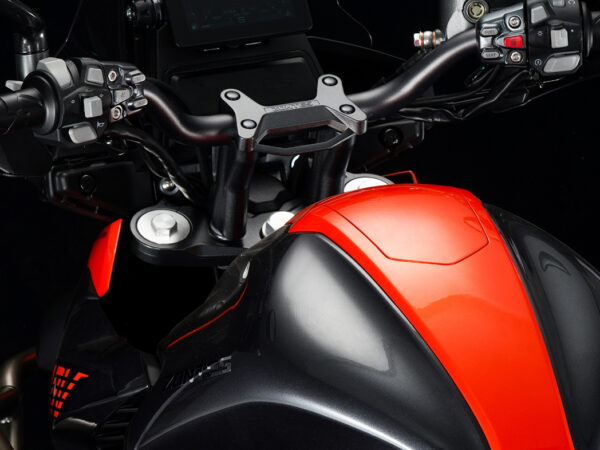 Zontes 350 T 2022 orange cockpit