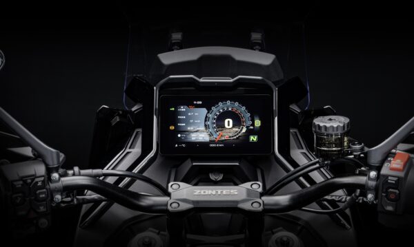 Zontes 703 F Adventure 2024 cockpit