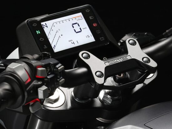 Zontes 125GK 2022 silver dashboard
