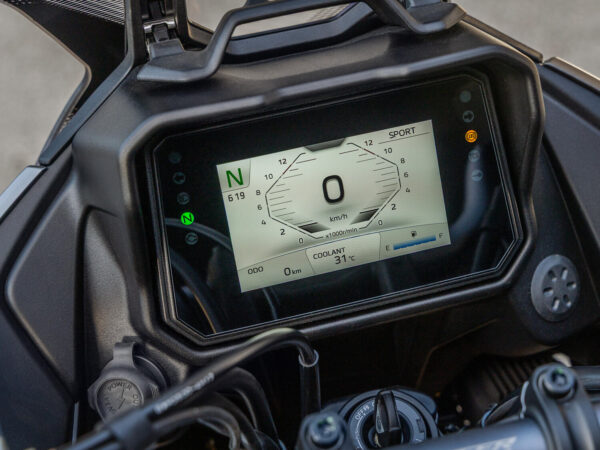 Yamaha Tracer 7 GT 2025 Icon Performance dashboard