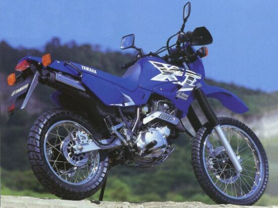 Yamaha XT600E 1999 Deep Purplish Blue Solid back