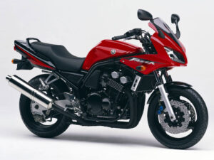 Yamaha FZS600 Fazer 2003 red front