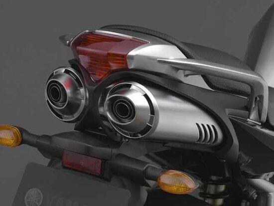 Yamaha FZ6-S Fazer 2004 Silver 3 taillight