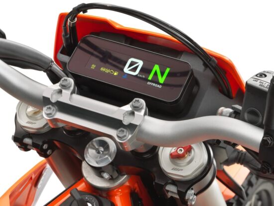 KTM 690 Enduro R 2026 orange dashboard
