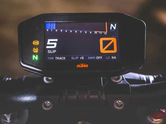 KTM 1290 Super Duke R 2017 dashboard