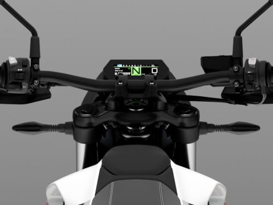 Moto Morini Kanguro 300 2026 white cockpit