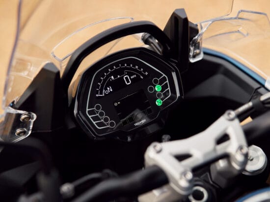 Triumph Tiger Sport 800 Tour 2026 Matt Cobalt Matt Sapphire Black dashboard